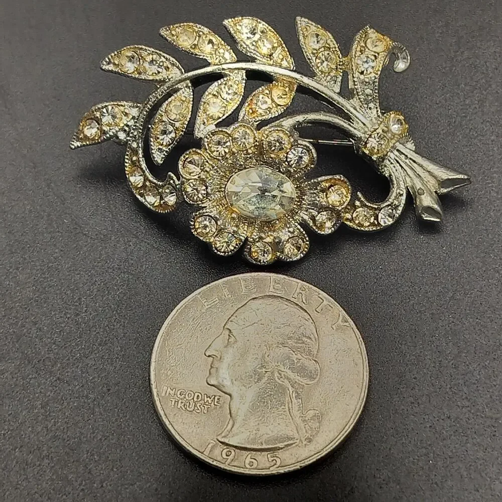 Vintage Floral Foliage Rhinestone Brooch Pin Silver Tone 2